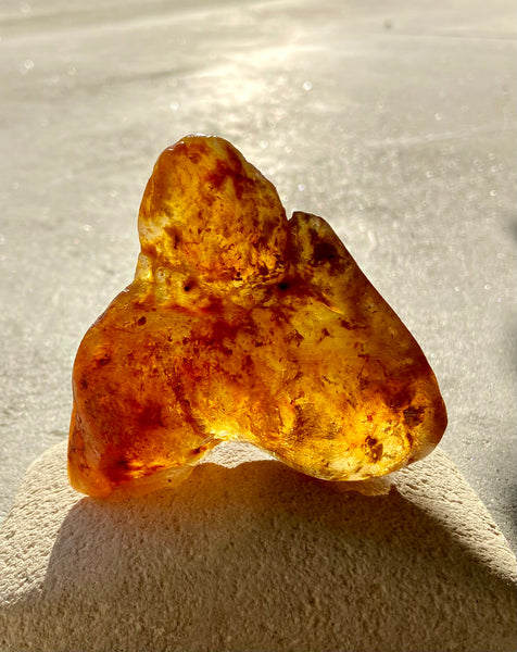 Kauri gum  (triangle) (NEW)