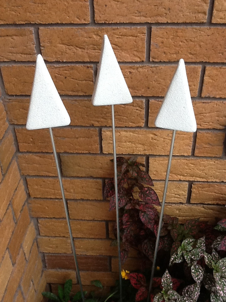 Garden stake 1m - triangle